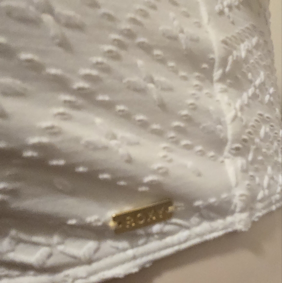 NWOT Roxy Cropped Top - XS - Picture 4 of 5